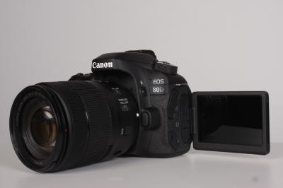 CANON 80D + 18-135 IS USM