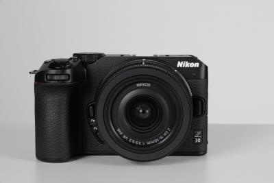 NIKON Z30 + 16-50 mm F:3,5-6,3 DX