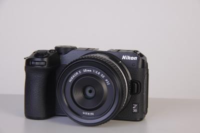 NIKON Z30 + Z 28 mm F:2,8