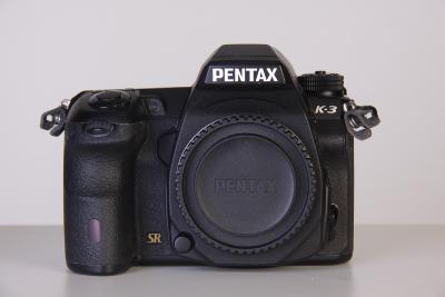 PENTAX K3 + 18-55 mm WR