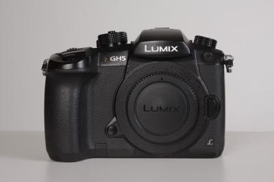 PANASONIC GH5 NU