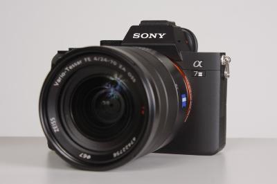 SONY ALPHA 7 MK III + FE 24-70 mm F:4 ZEISS