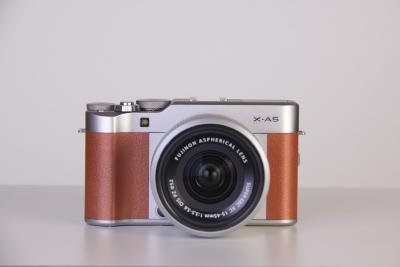 FUJIFILM XA5 + 15-45 mm OIS PZ 