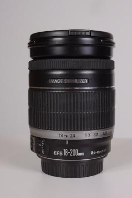 CANON EFS 18-200 mm IS