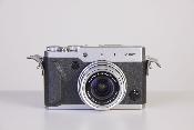 FUJIFILM X30