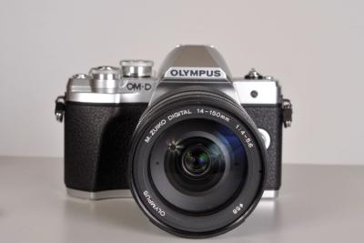 OLYMPUS EM10 MARK 3 + 14-150 mm II