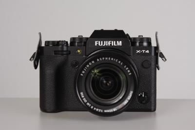 FUJIFILM XT4 + XF 18-55 mm F:2,8-4 OIS
